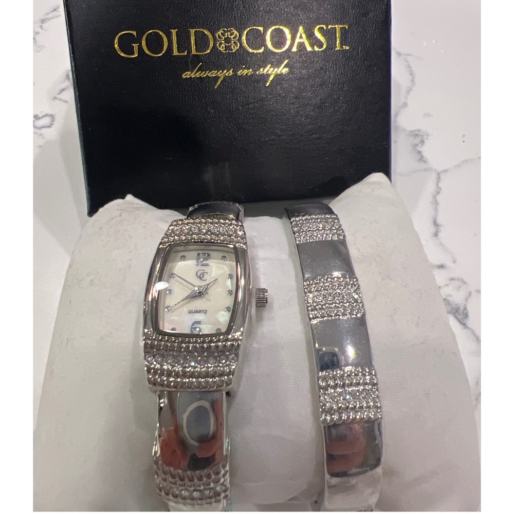Gold Coast Womens Silver Tone Rhinestone Watch & Bangle Bracelet Set New in Box